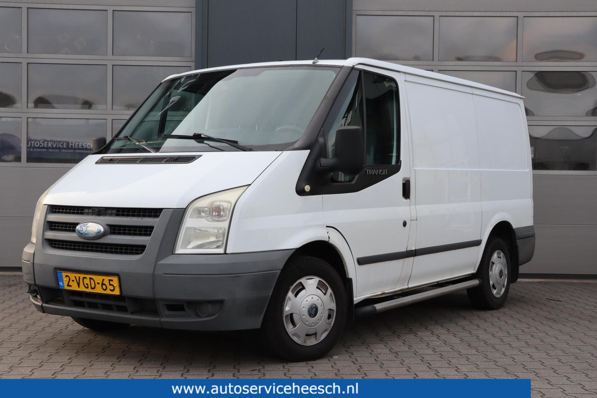 Ford Transit 260s Van 85dpf LR 4.23 260S 2.2 TDCI l AIRCO l TREKHAAK l HANDEL/EXPORT 2010 - voorkant