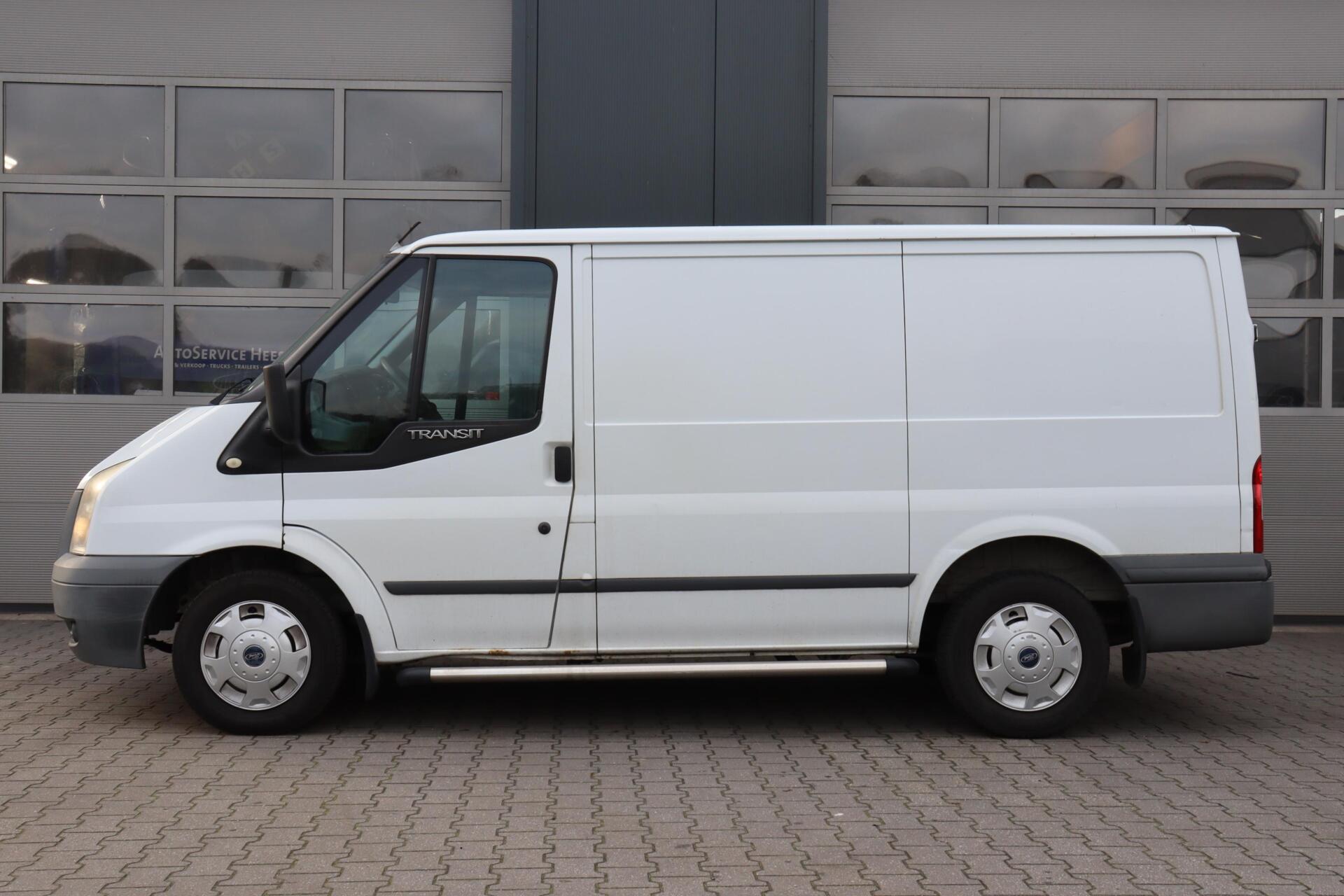 Foto van Ford Transit 260s Van 85dpf LR 4.23
