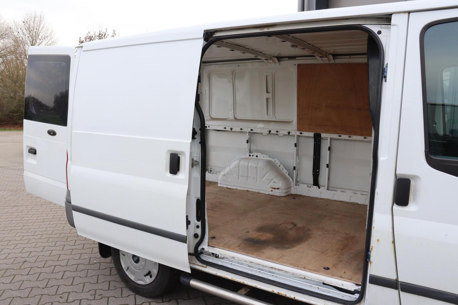 Foto van Ford Transit 260s Van 85dpf LR 4.23