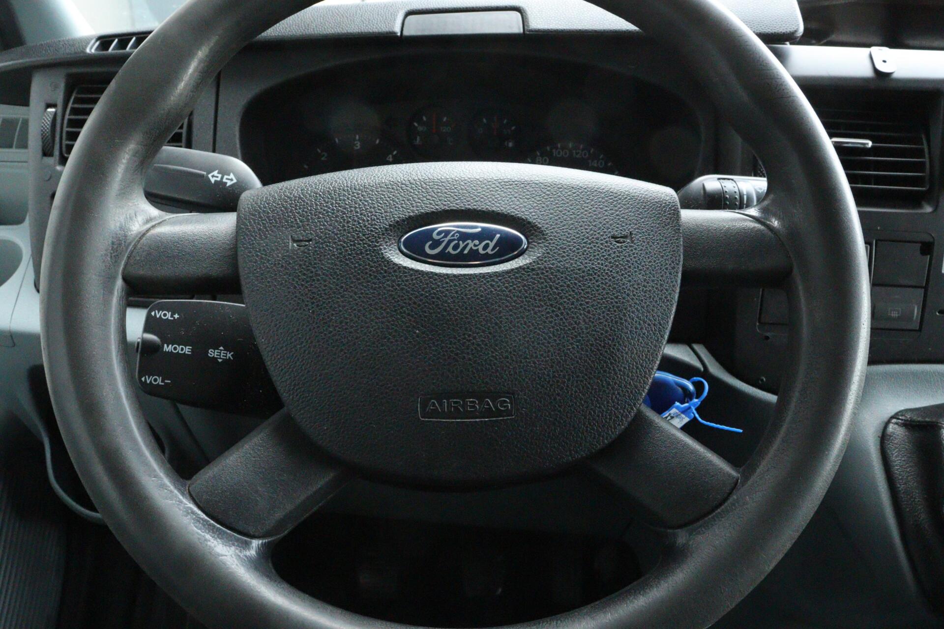 Foto van Ford Transit 260s Van 85dpf LR 4.23