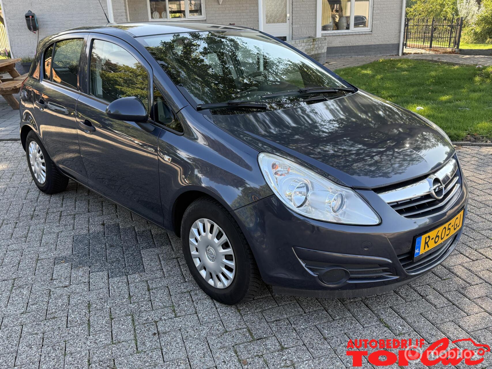 Opel Corsa 1.2-16V Selection AIRCO Apk 15-4-2026 2010 - voorkant