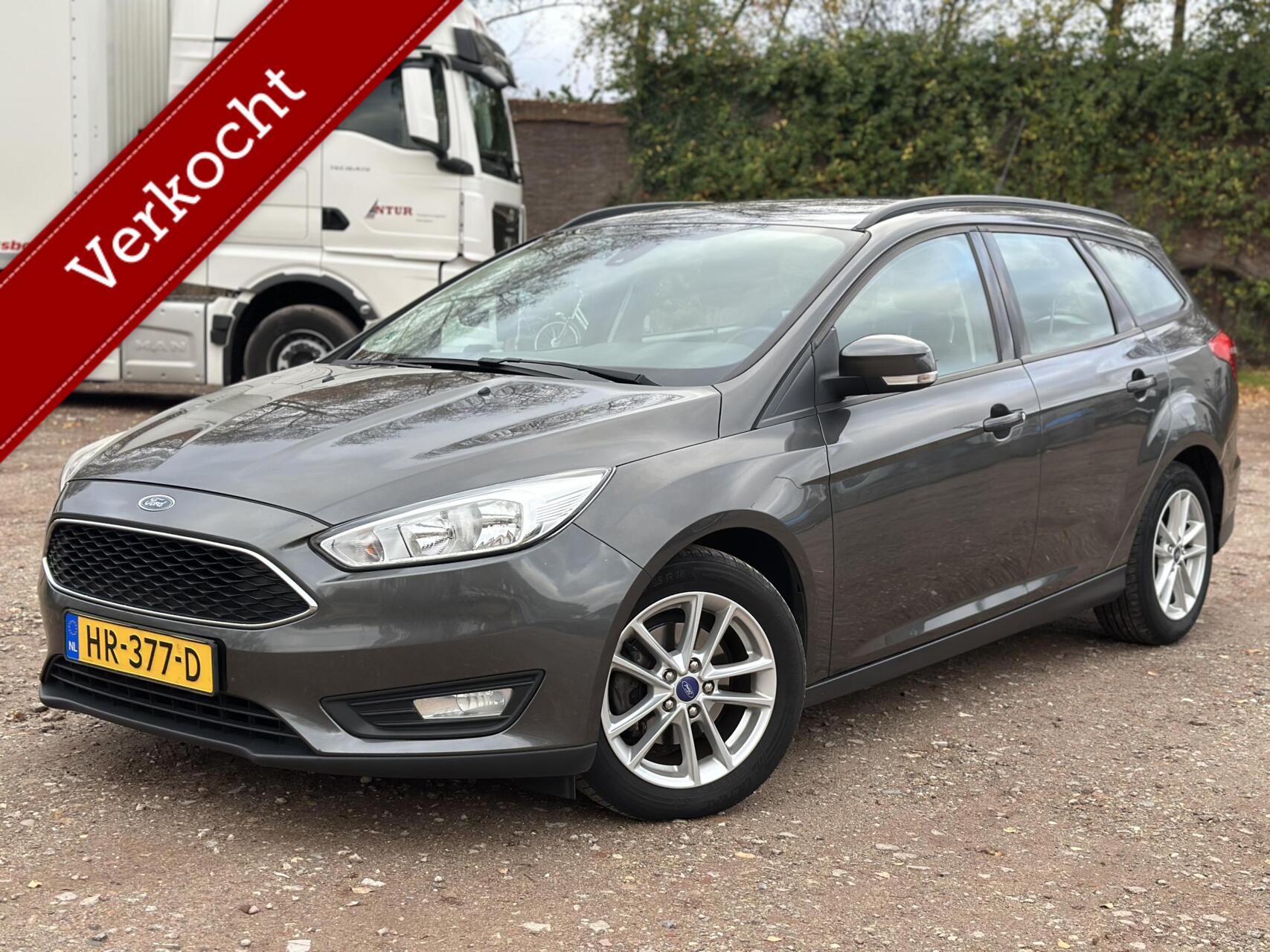 Ford Focus 1.0 Trend Edition NIEUW APK CRUIS PSENS 2015 - voorkant