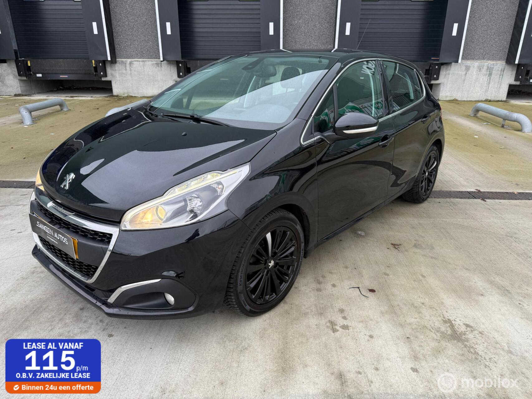 Peugeot 208 1.2 PureTech NAP Navi Carplay PDC Cruise 2018 - voorkant