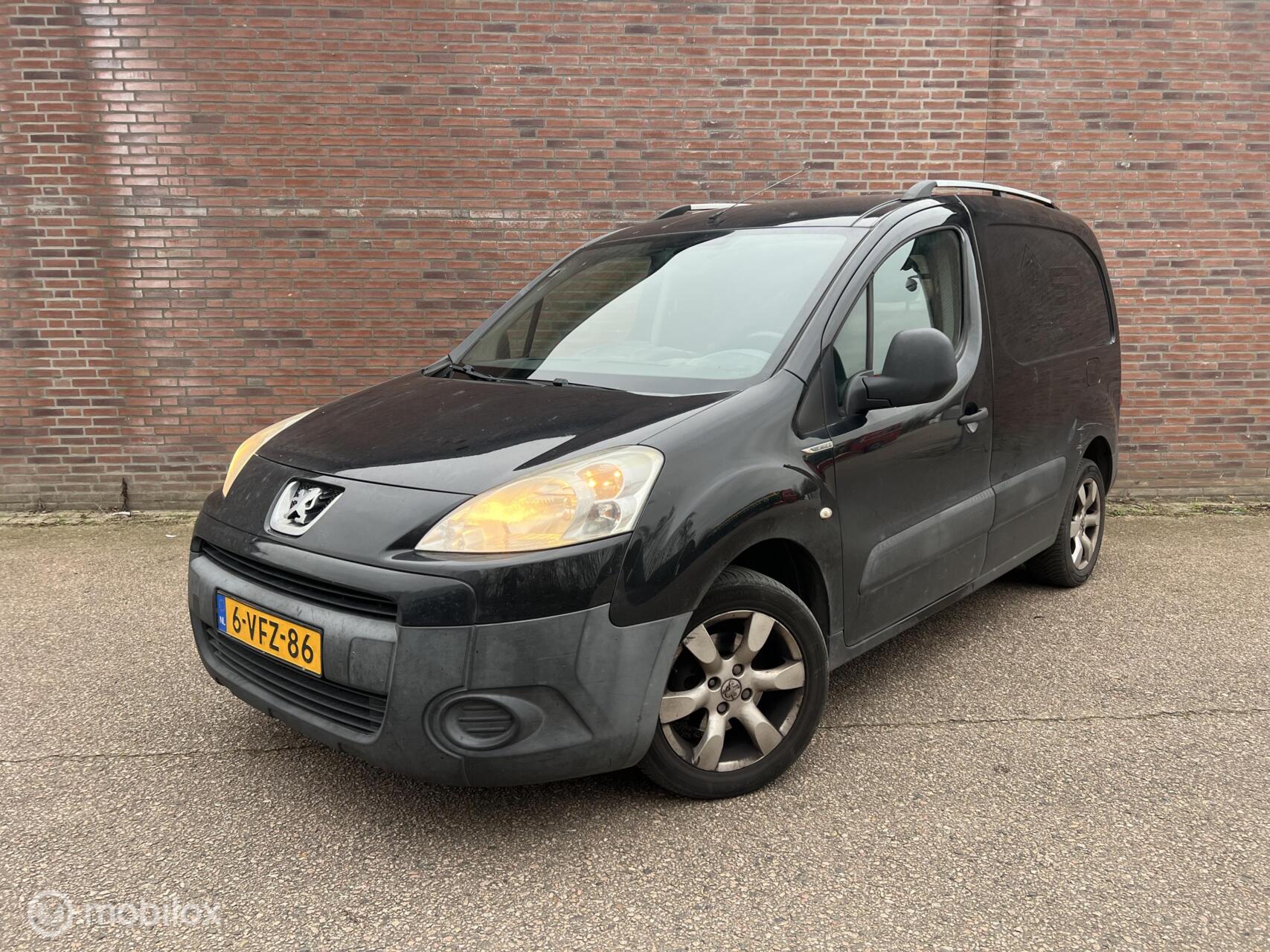 Foto van Peugeot Partner