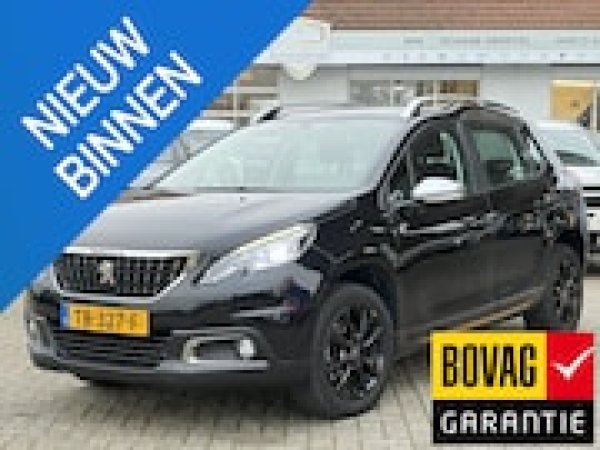 Peugeot 2008 1.2 PureTech Blue Lion 2018 - voorkant