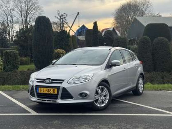 Ford Focus 1.6 TI-VCT Titanium 2014 - voorkant
