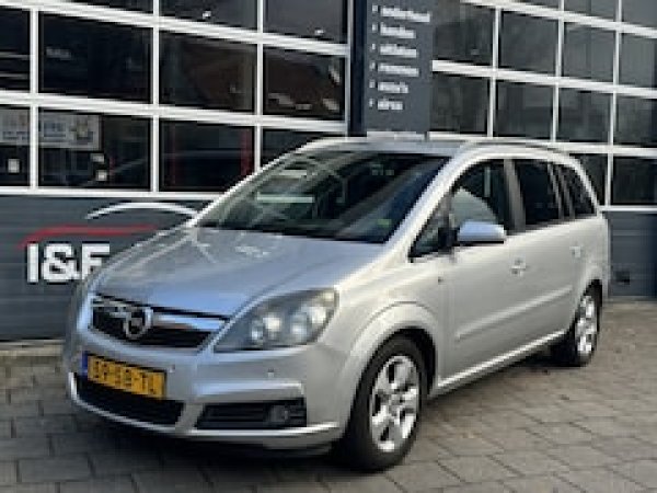 Foto van Opel Zafira