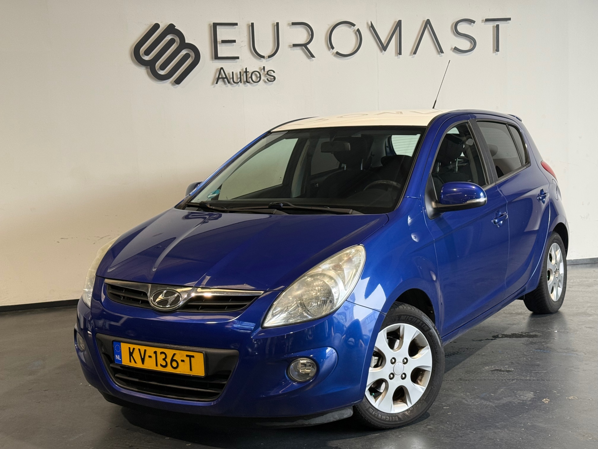 Hyundai I20 1.2i Business Edition Airco Electrische Ramen Nieuwe Apk 2012 - voorkant