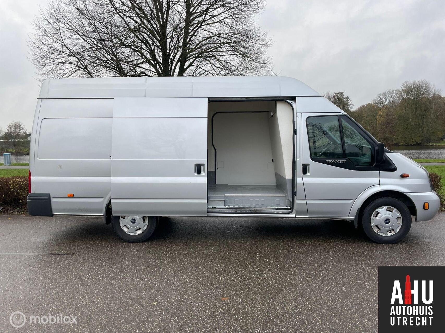 Foto van Ford Transit 350lef Van 200dpf 3,58