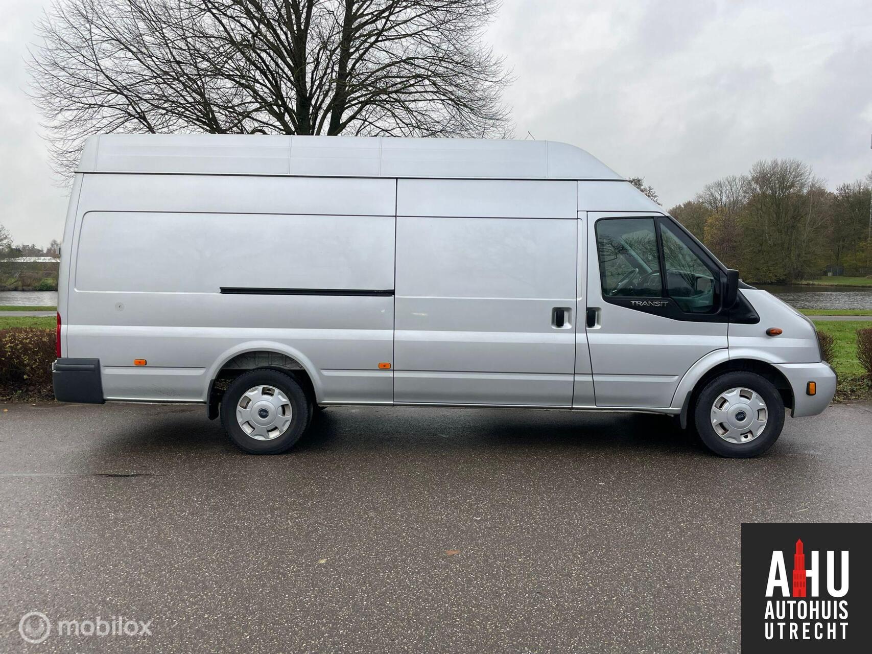 Foto van Ford Transit 350lef Van 200dpf 3,58
