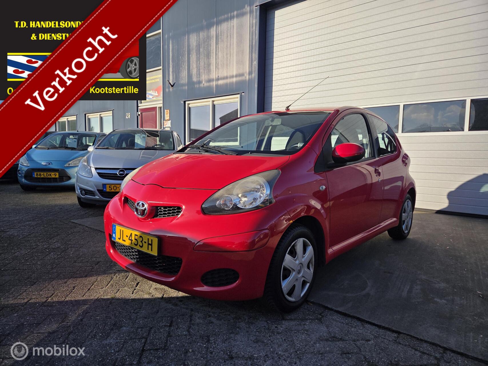 Toyota Toyota Aygo 1.0-12V Access 2009 - voorkant