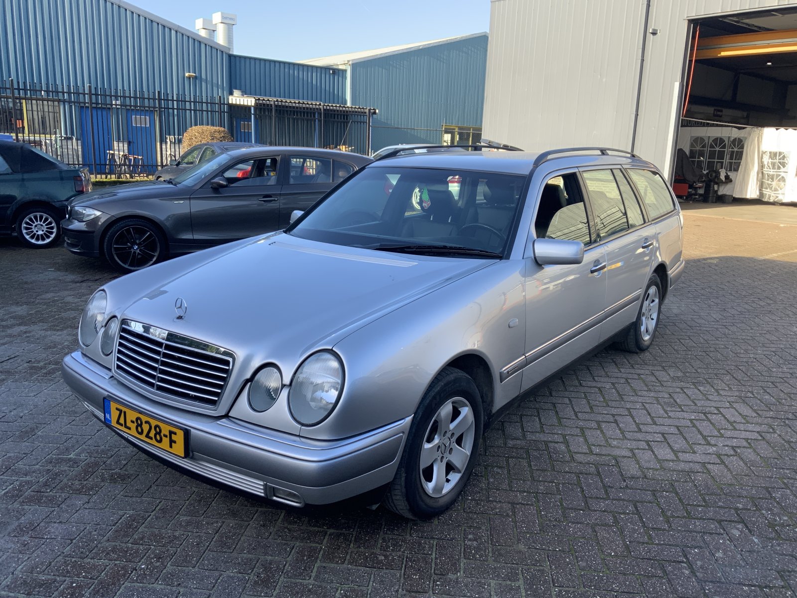 Mercedes-Benz E-klasse Combi 240 Classic 1998 - voorkant