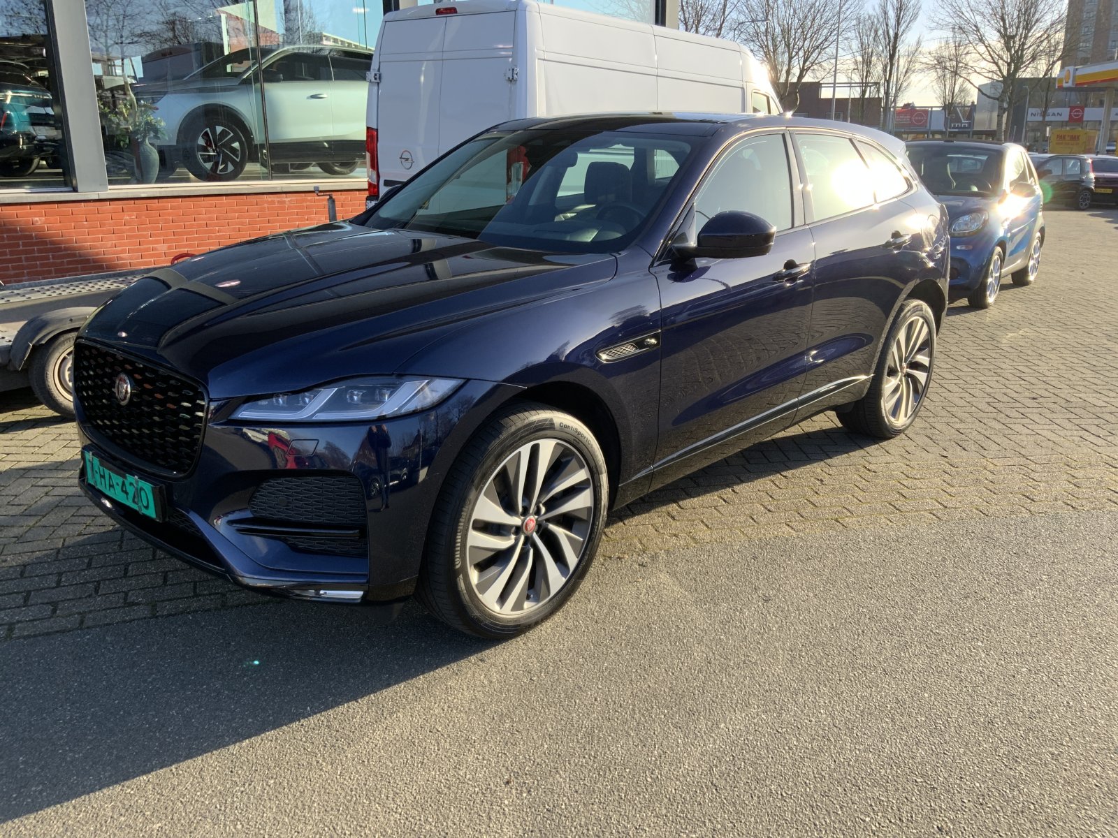 Jaguar F-pace 2.0 P400e R-Dyn. HSE 2021 - voorkant