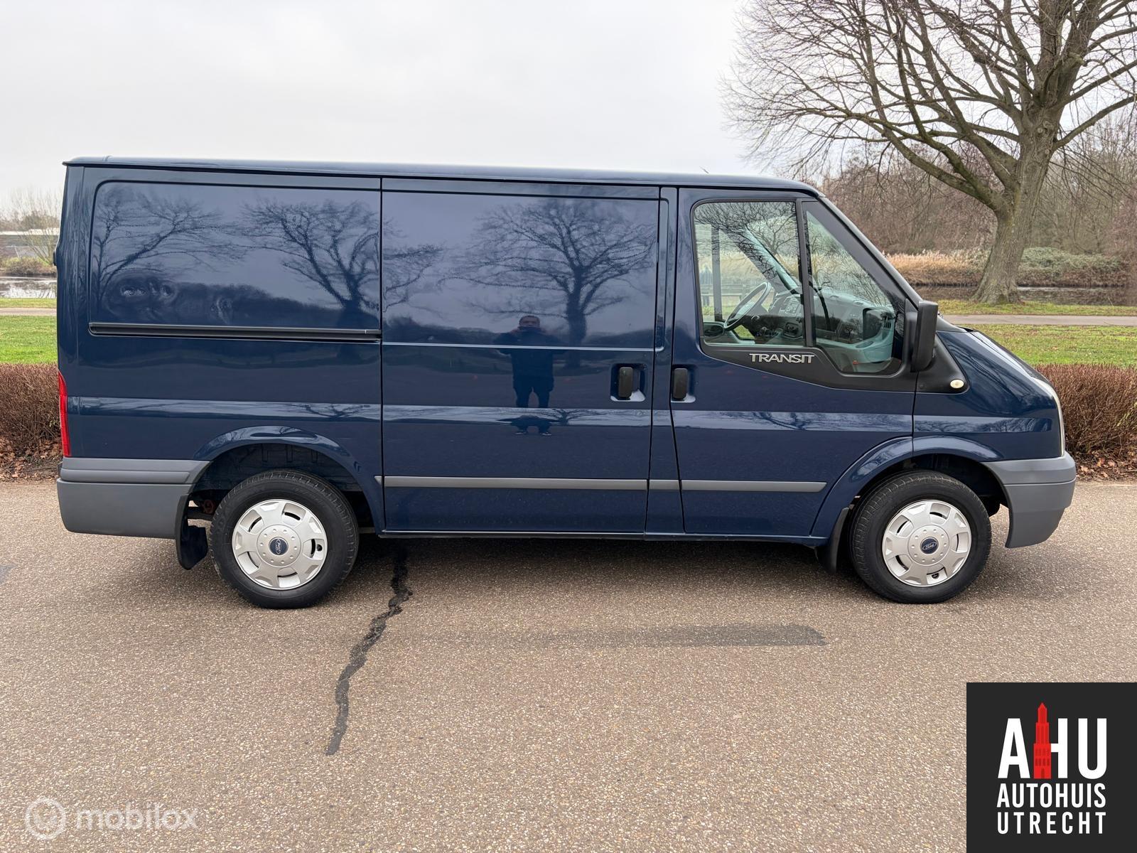 Foto van Ford Transit 260s Van 85dpf LR 4.23