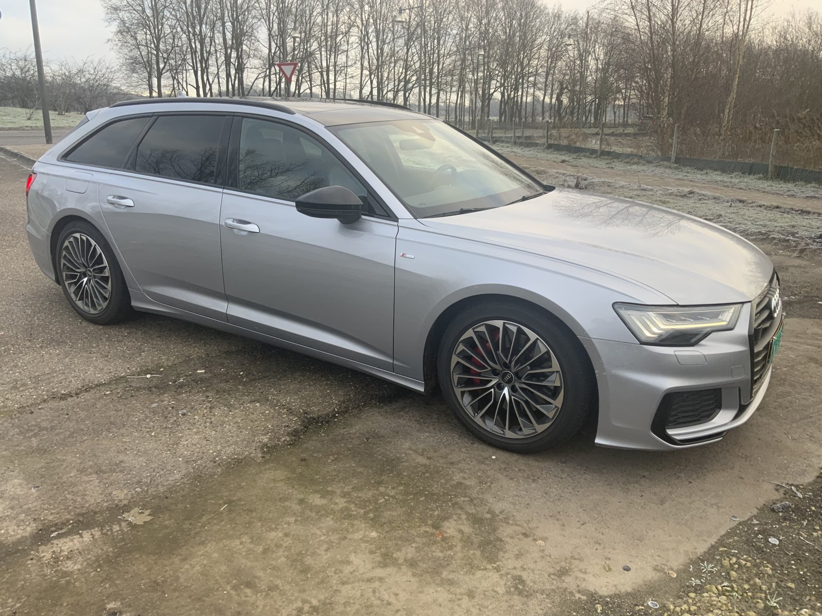 Inspectiefoto van Audi A6 Avant 55 TFSI E