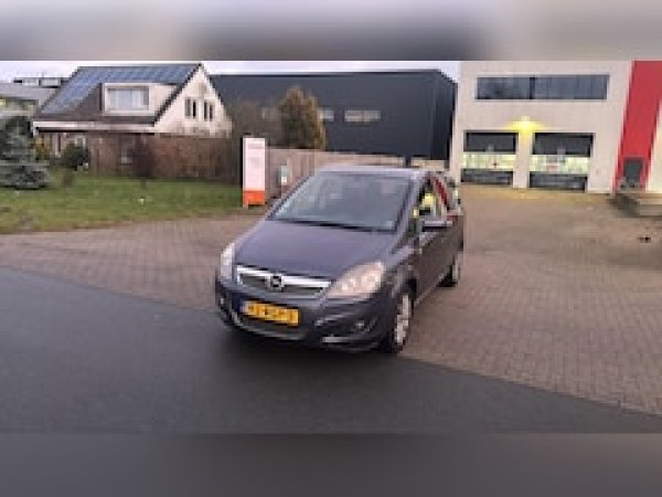 Foto van Opel Zafira