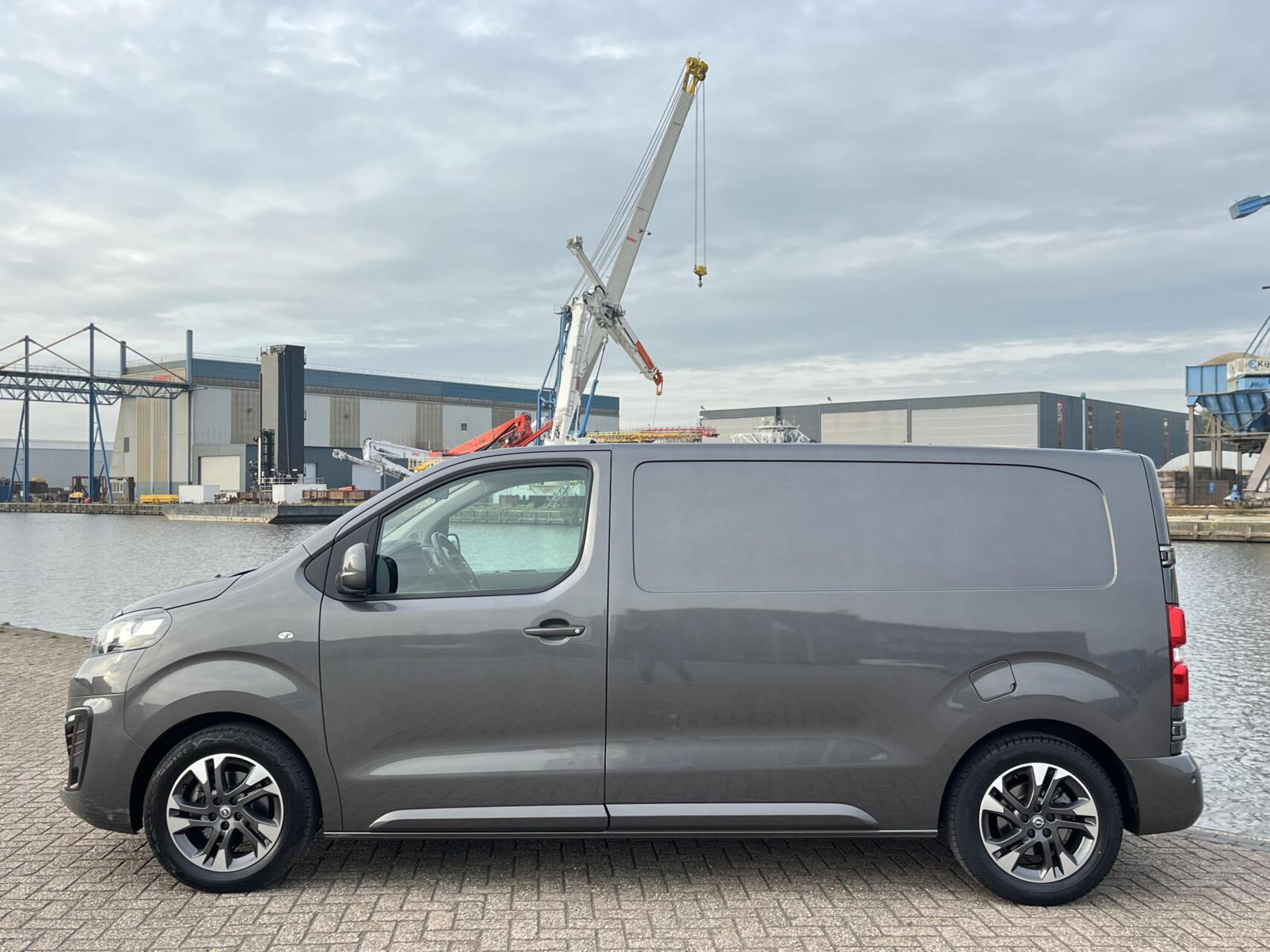 Foto van Opel Vivaro