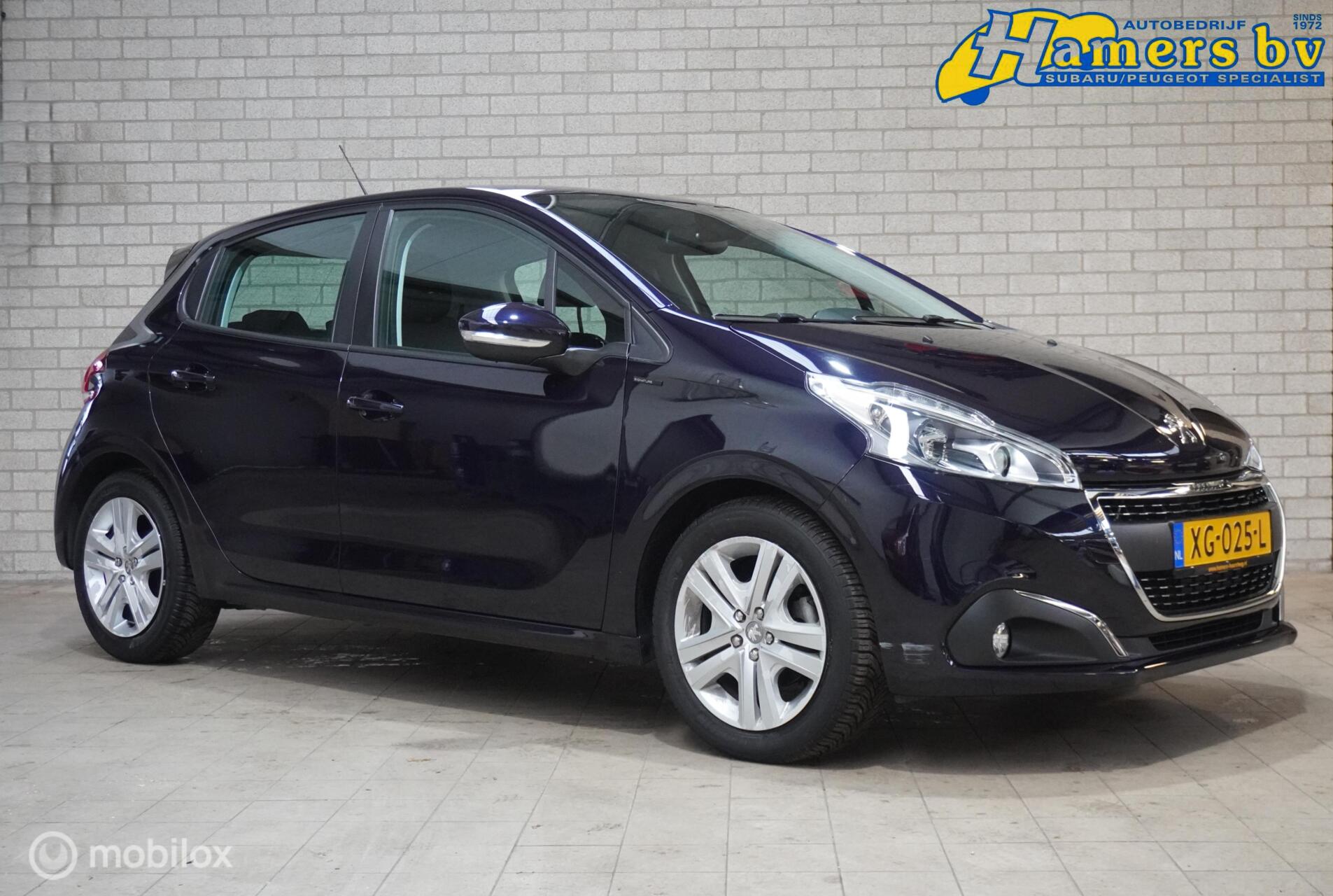 Peugeot 208 1.2 PureTech Signature 2018 - voorkant