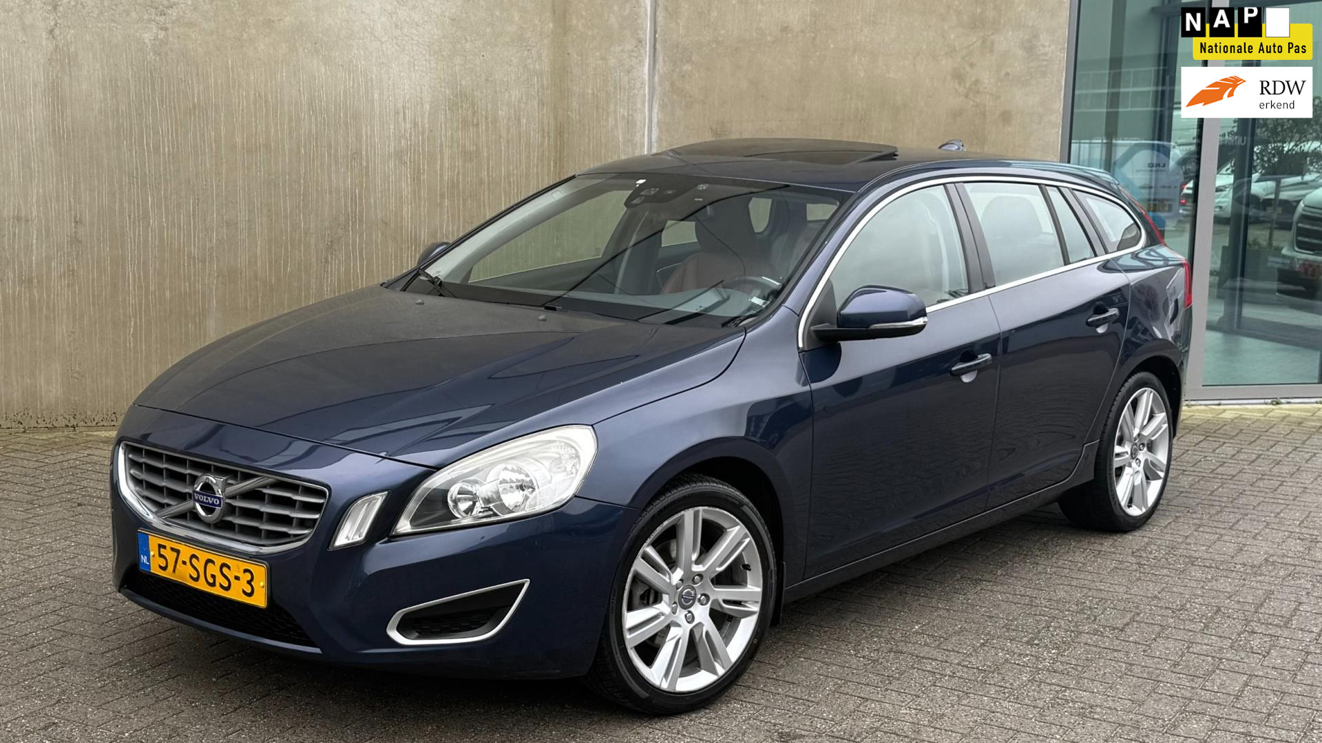 Foto van VOLVO V60