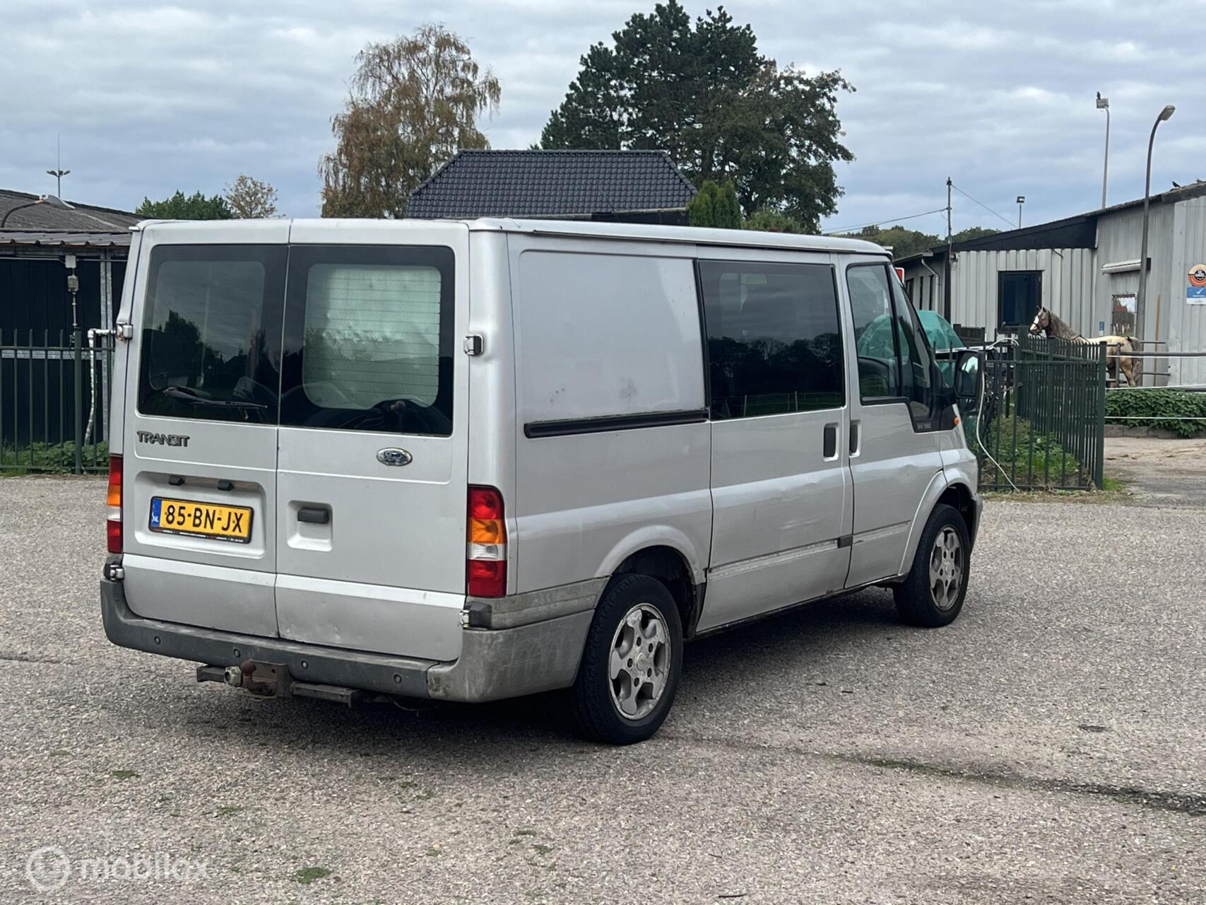 Foto van Ford Transit 260s FD DC 125 LR 4,23