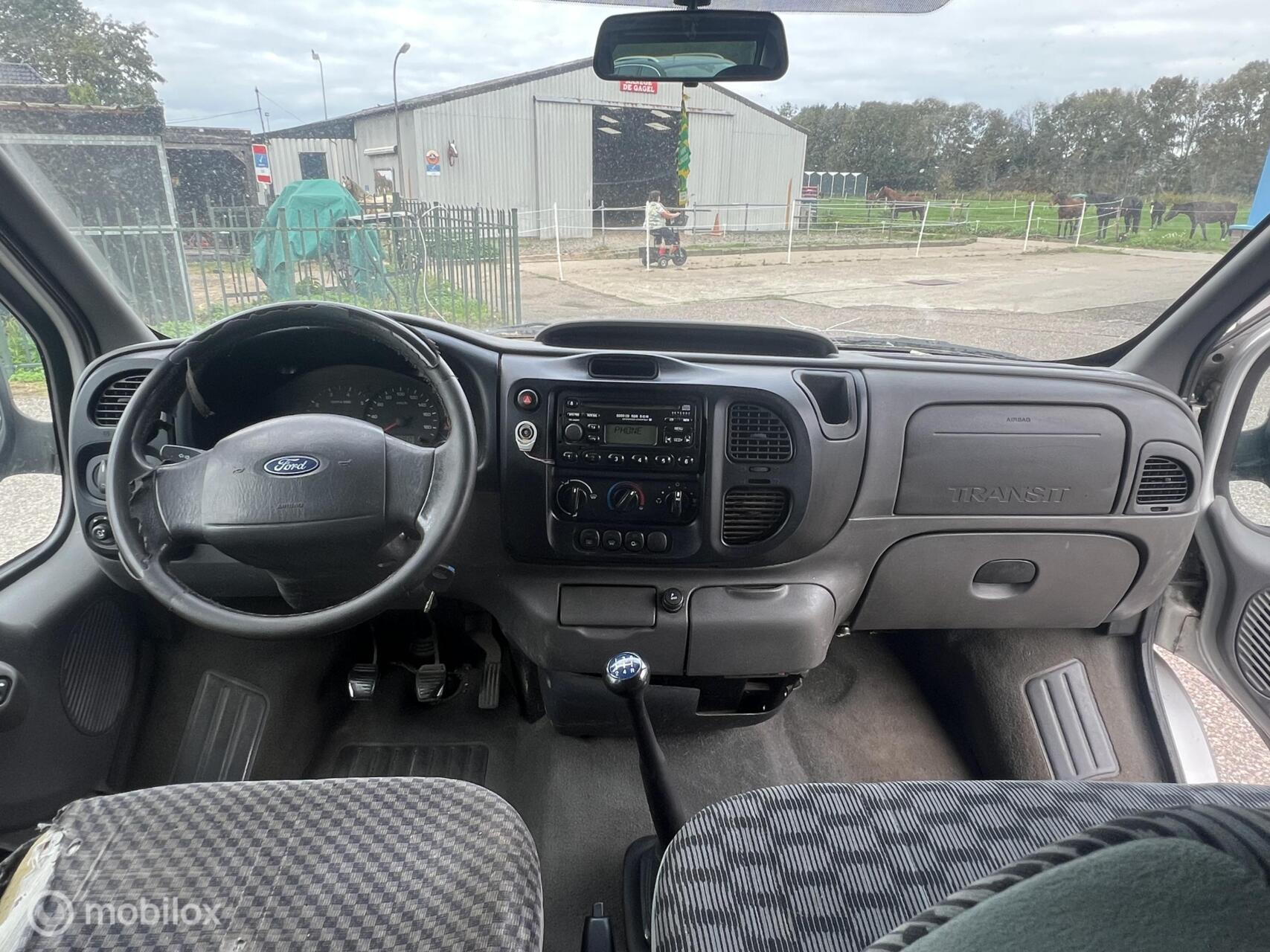 Foto van Ford Transit 260s FD DC 125 LR 4,23