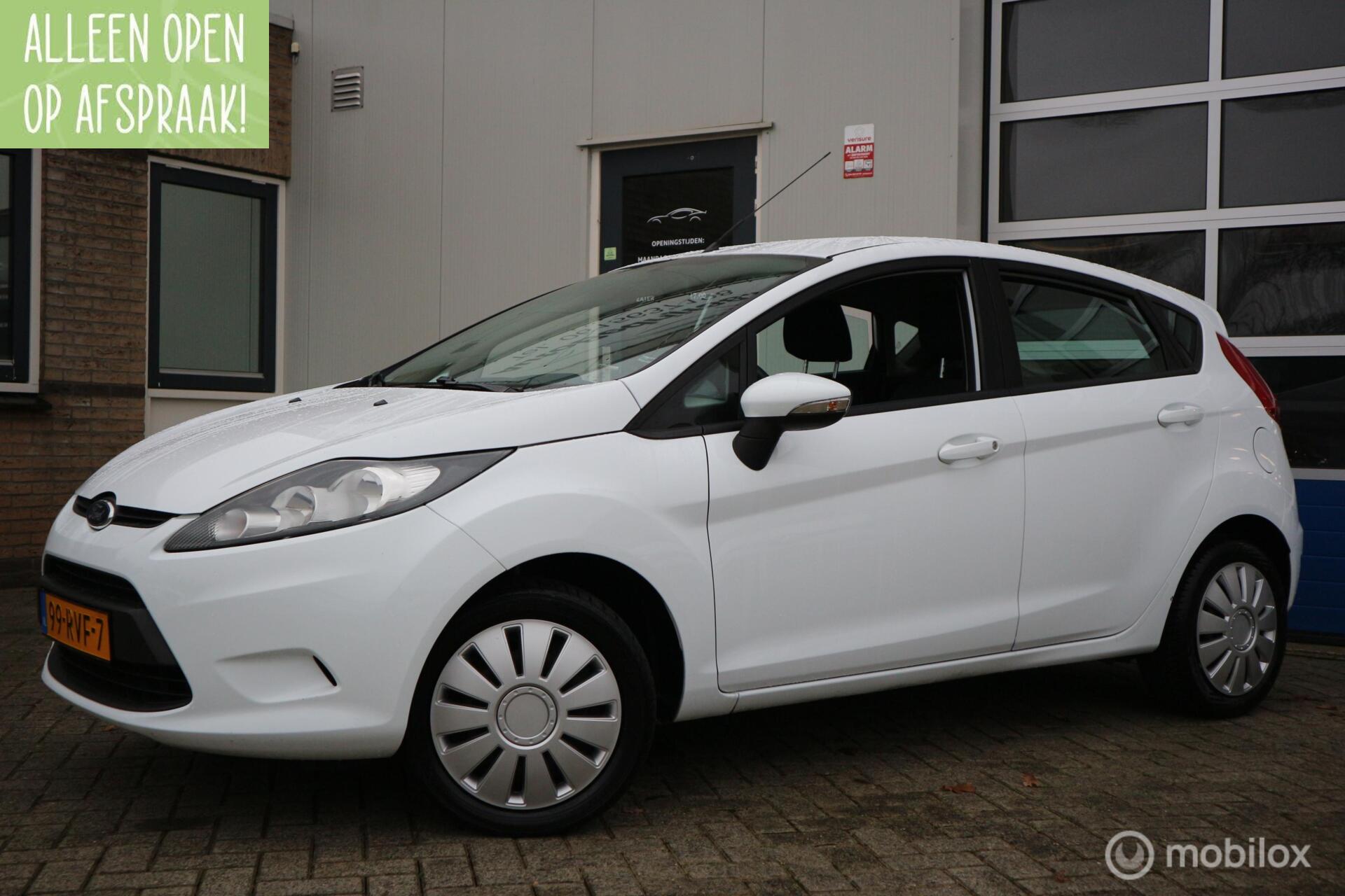 Ford Fiesta 1.25 Limited 5-DEURS/AIRCO/NL-GELEVERD/NAP 2011 - voorkant