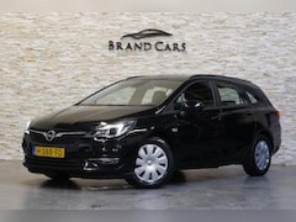 Opel Astra 1.4 Business Edition 2020 - voorkant