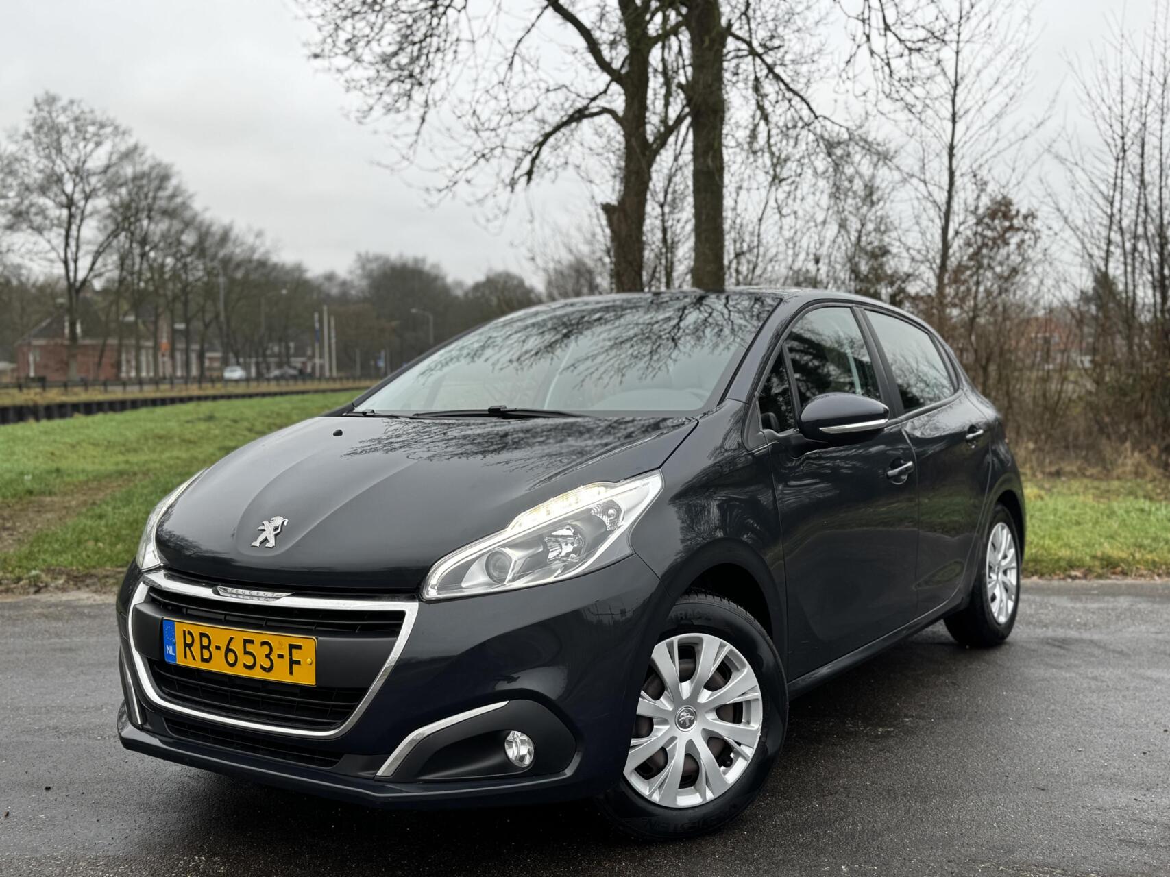 Peugeot 208 1.2 PureTech Active Nap/5 Deurs/Led/Cruise/Pdc/ 2017 - voorkant