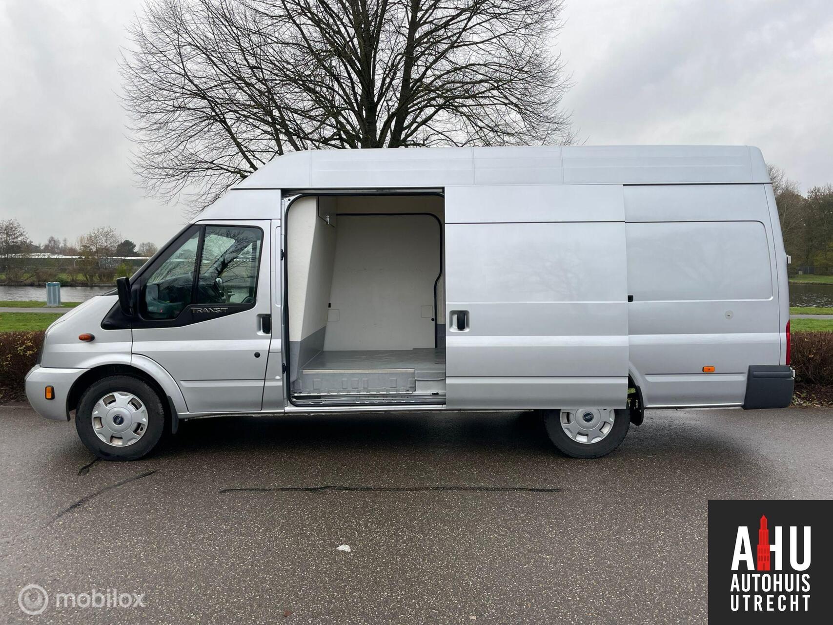 Foto van Ford Transit 350lef Van 200dpf 3,58