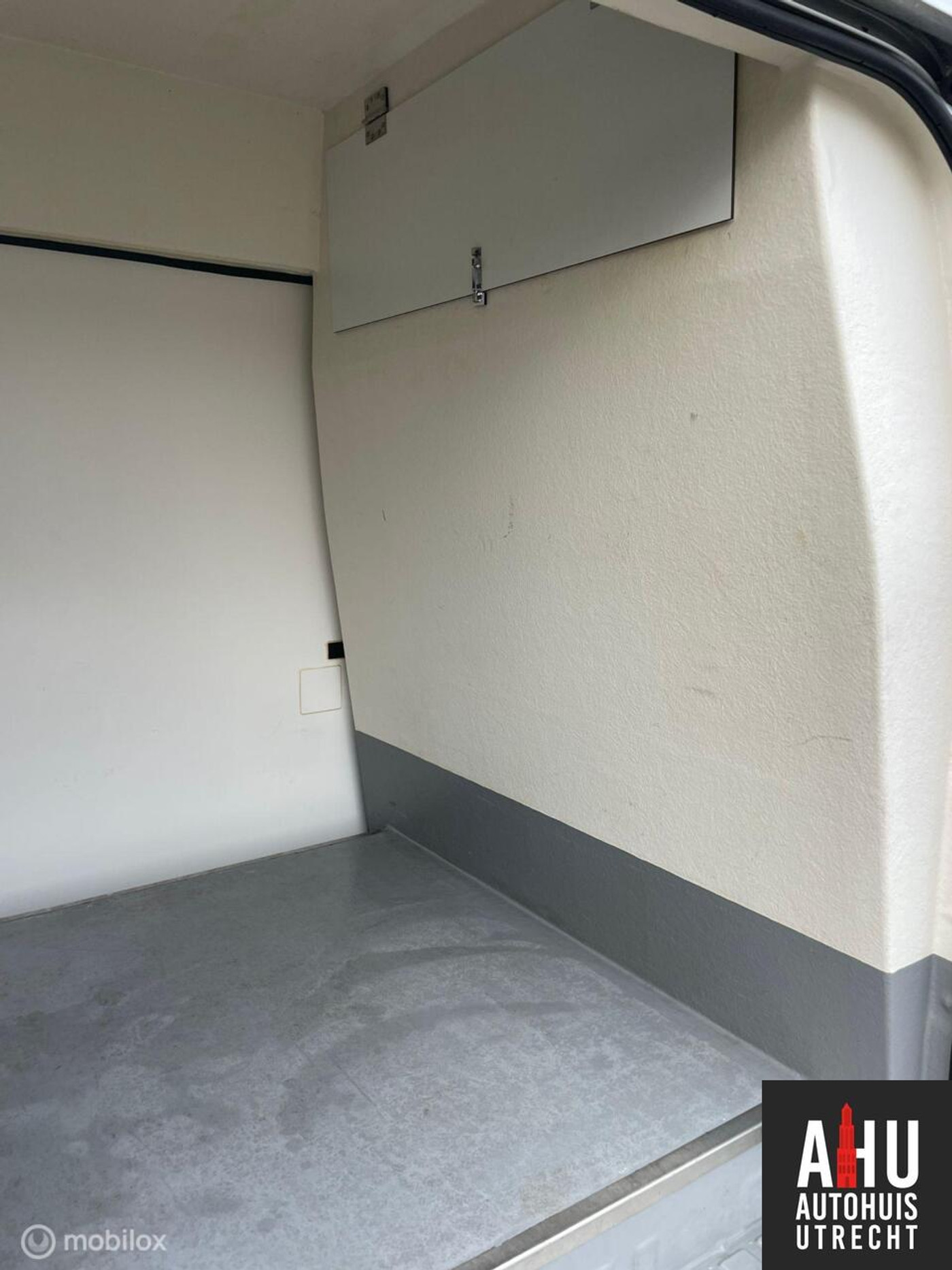 Foto van Ford Transit 350lef Van 200dpf 3,58