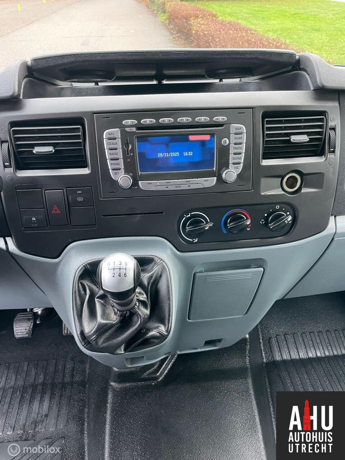 Foto van Ford Transit 350lef Van 200dpf 3,58