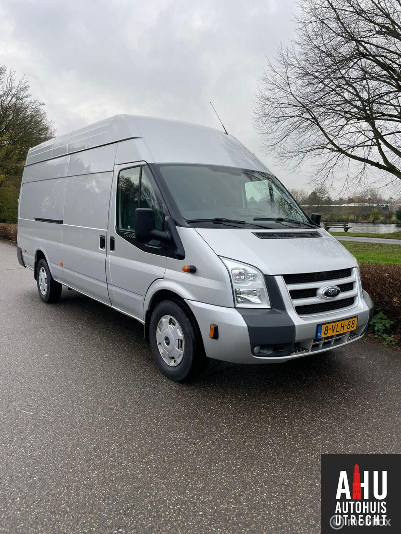 Foto van Ford Transit 350lef Van 200dpf 3,58