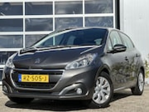 Peugeot 208 1.2 PureTech Blue Lion 2018 - voorkant