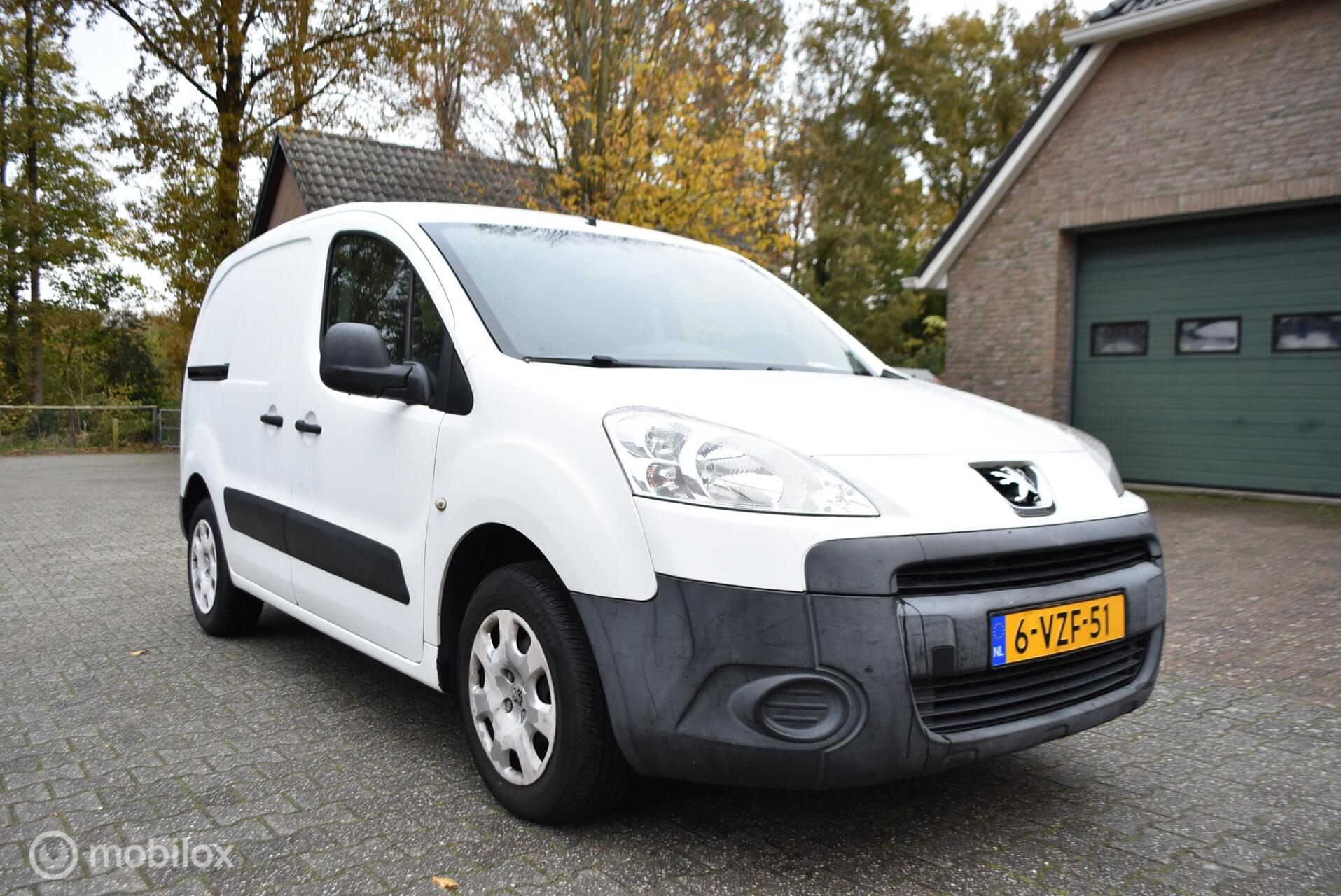Foto van Peugeot Partner