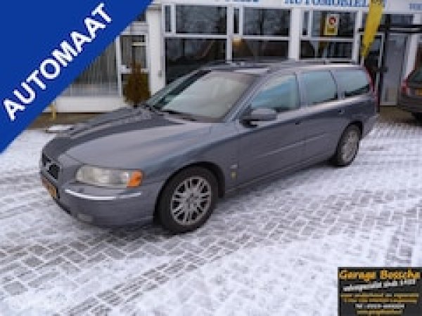 Volvo V70 2.4 D5 Summum 2005 - voorkant