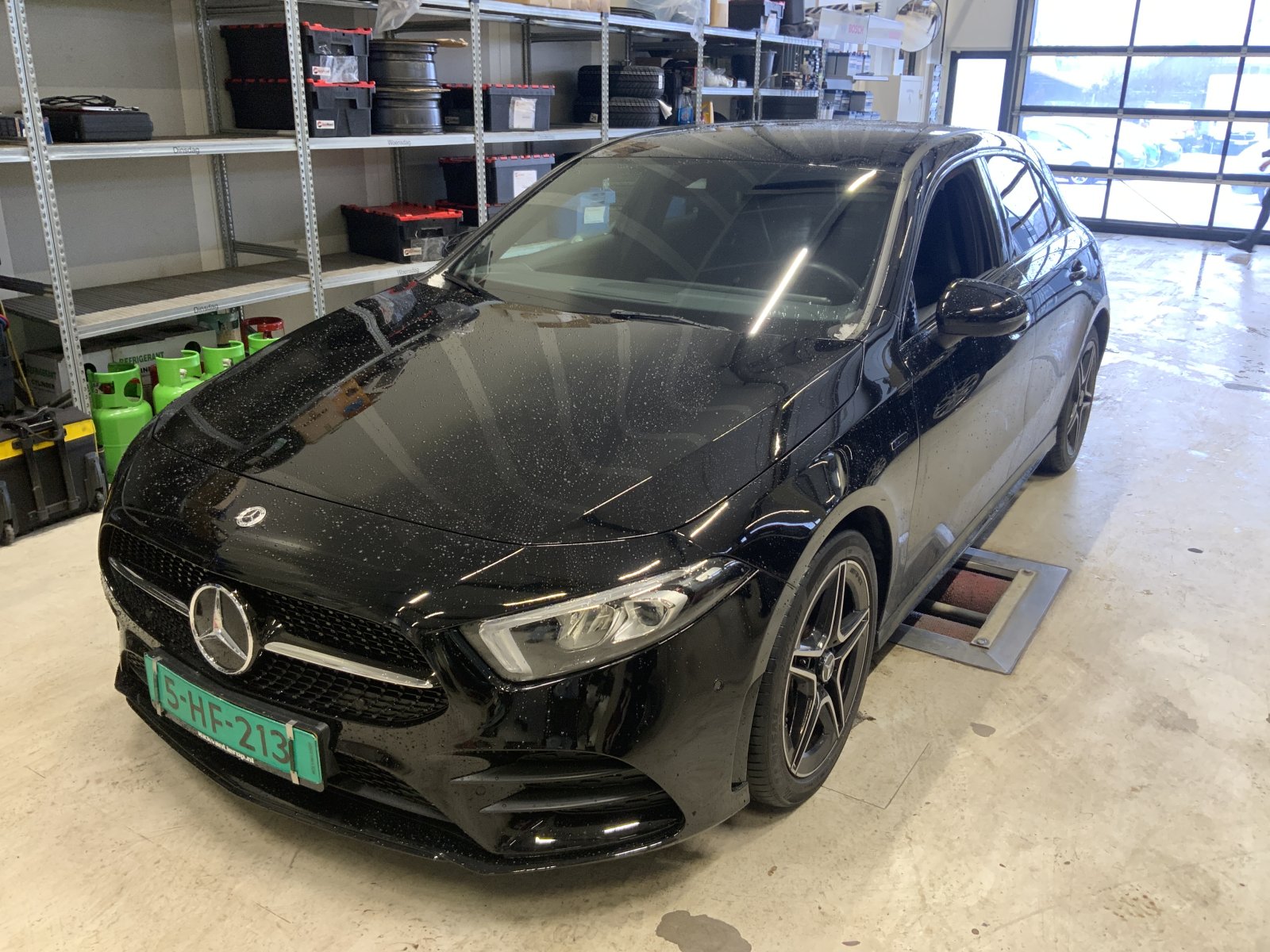 Mercedes-Benz A-klasse 250 e Premium Plus 2020 - voorkant