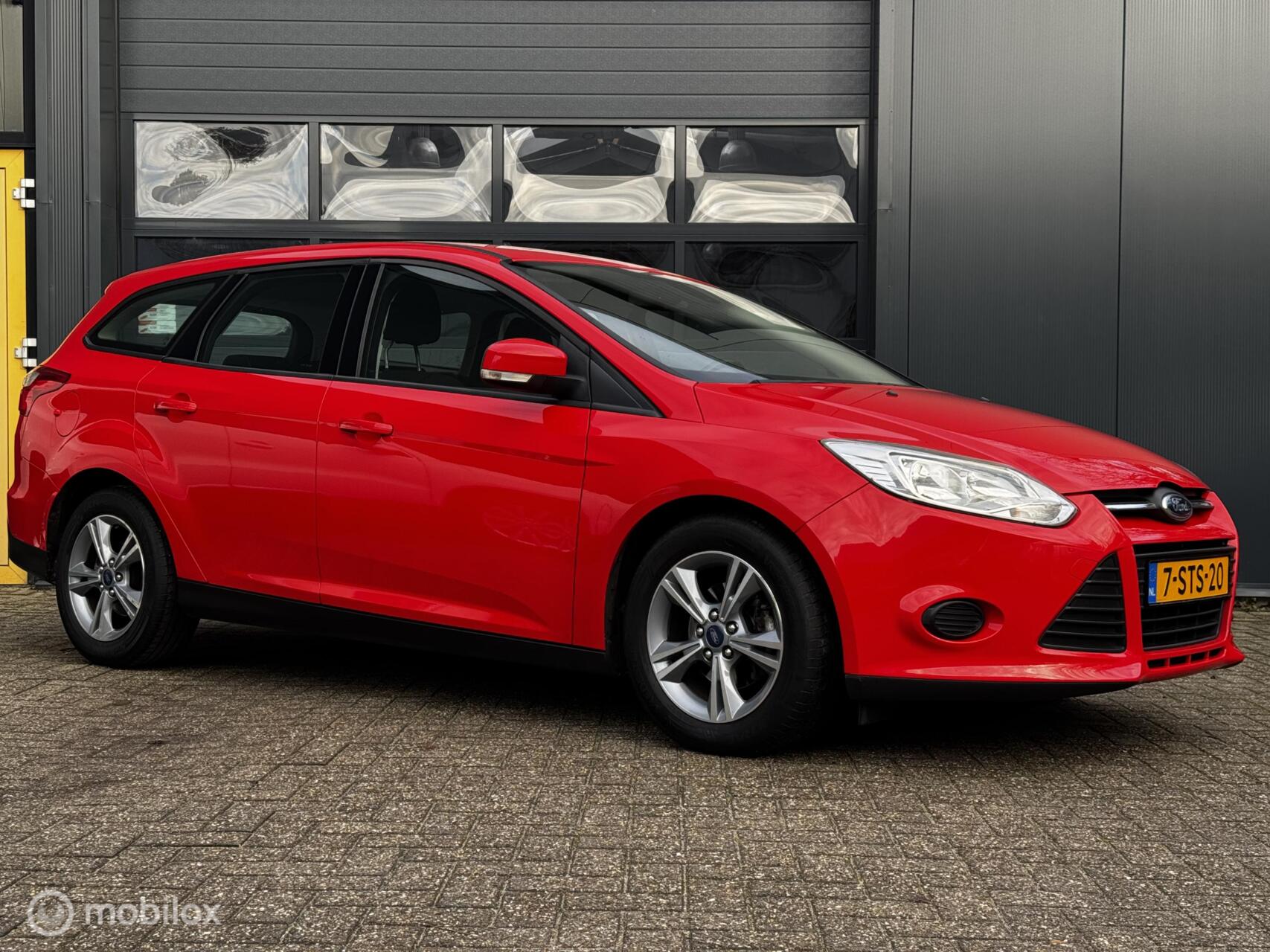 Foto van FORD FOCUS