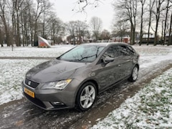 Seat Leon 1.4 EcoTSI Style Connect 2016 - voorkant