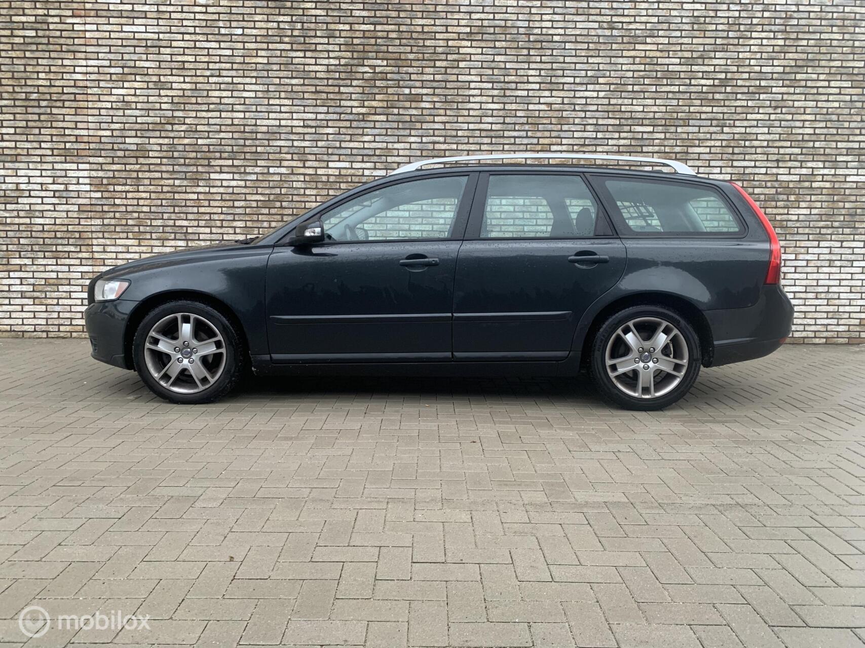 Volvo V50 1.8 Edition II/NAP/NAVI/STOELVW/TREKHAAK/182000KM! 2009 - voorkant