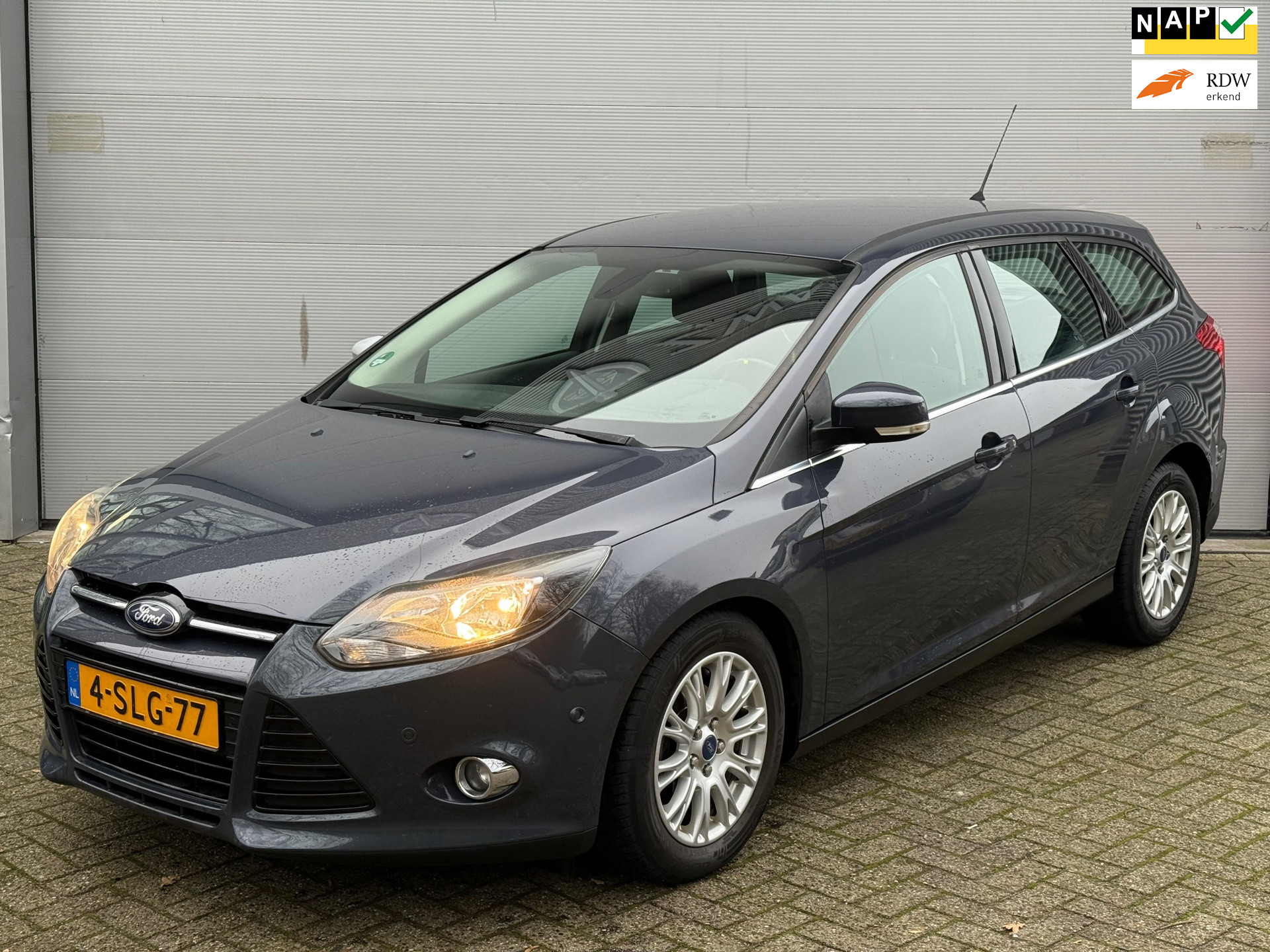 Foto van FORD FOCUS