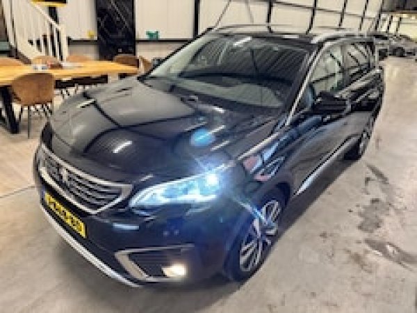 Foto van Peugeot 5008