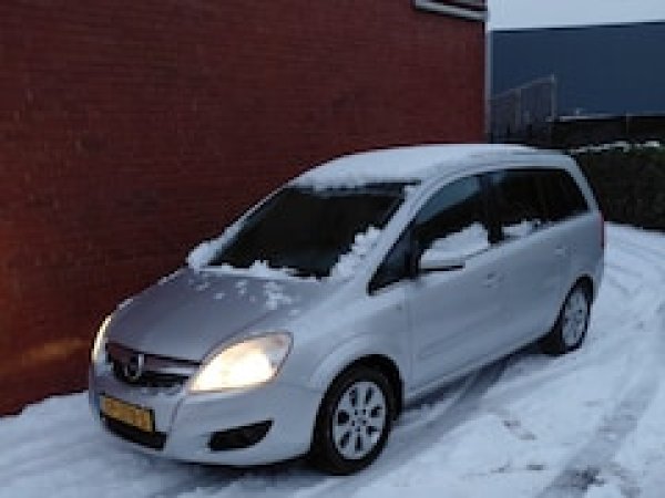 Foto van Opel Zafira