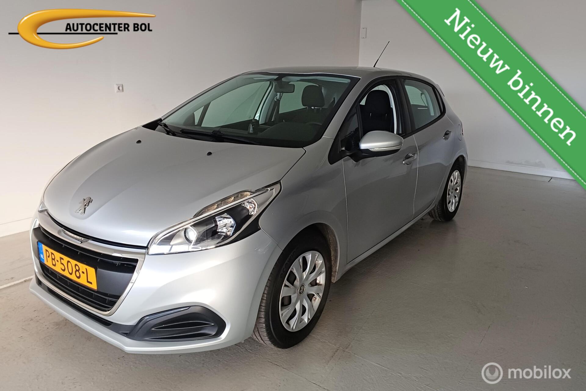 Peugeot 208 1.2 Active 5DRS Airco|Cruise C|CV|Bleutooth 2017 - voorkant
