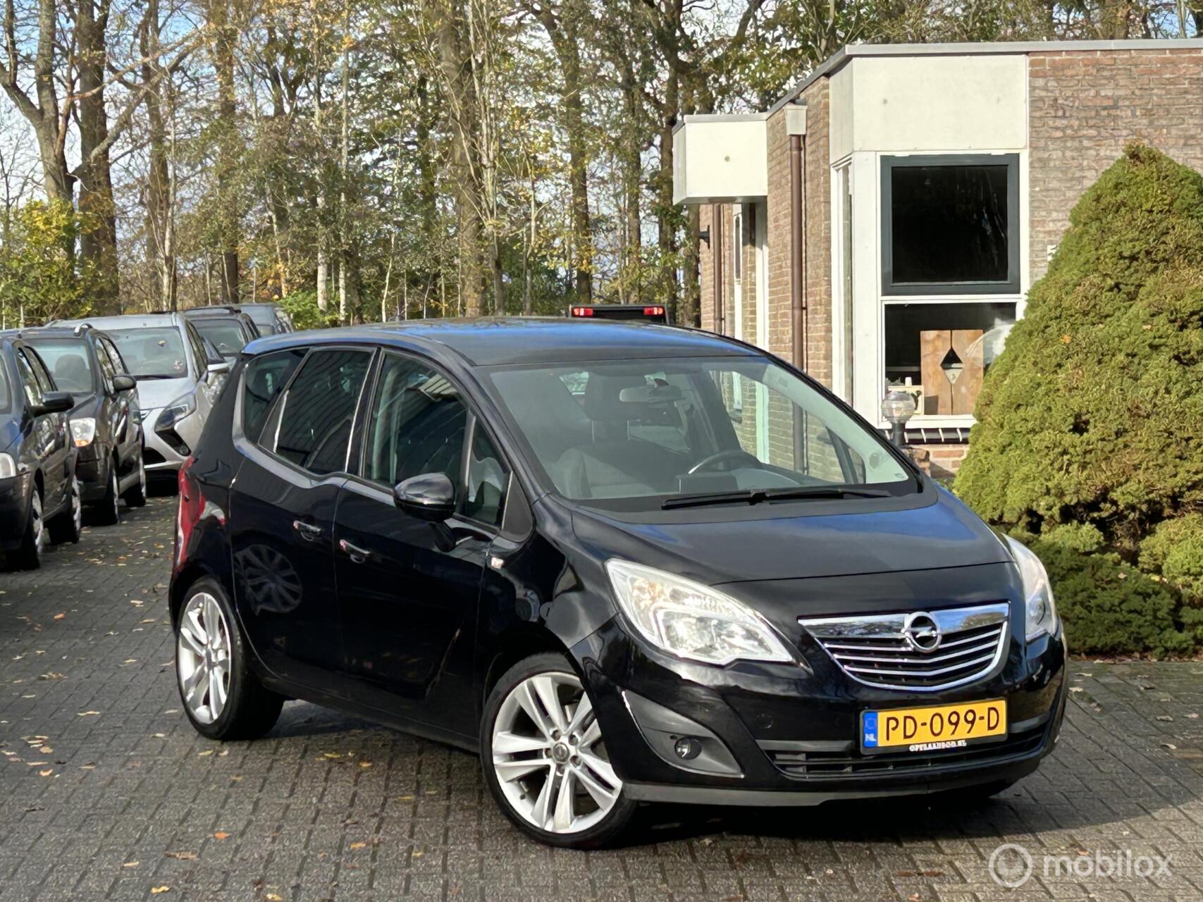 Opel Meriva 1.4 Turbo Cosmo | Clima | Cruise | Pano.dak | 2010 - voorkant