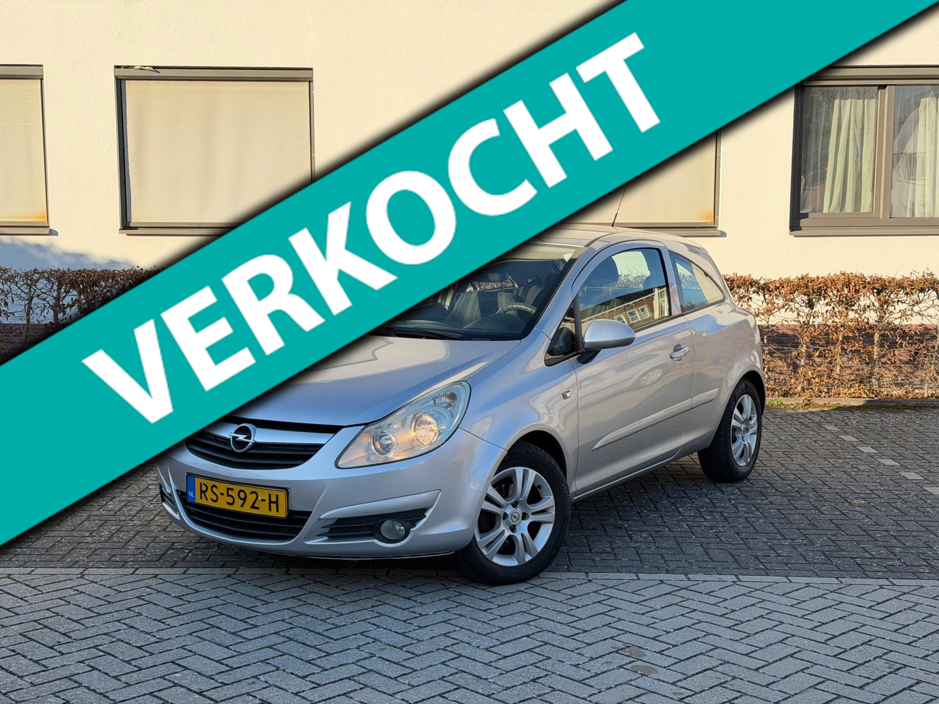 Opel Corsa 1.2-16V Essentia AIRCO NAP 2-SLEUTELS 2008 - voorkant