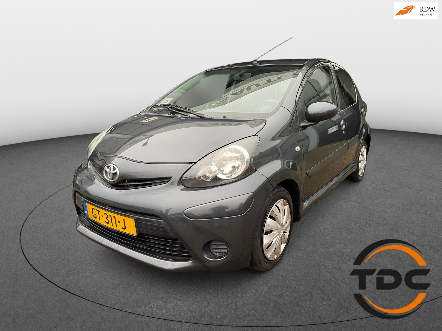 Toyota Toyota Aygo 1.0 VVT-i Comfort AIRCO ELEK. RAMEN 2012 - voorkant