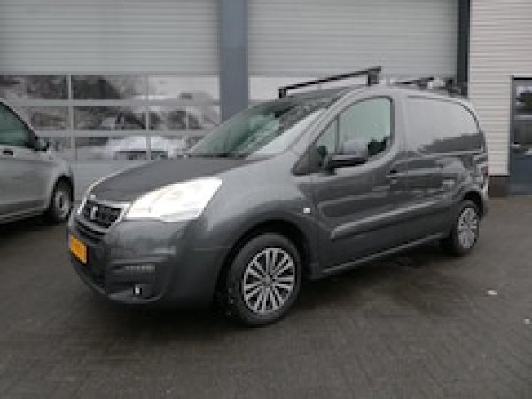 Foto van Peugeot Partner