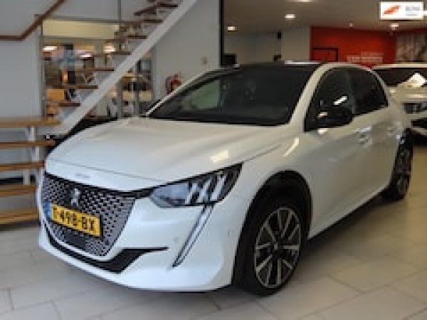 Peugeot 208 EV GT Pack 2022 - voorkant