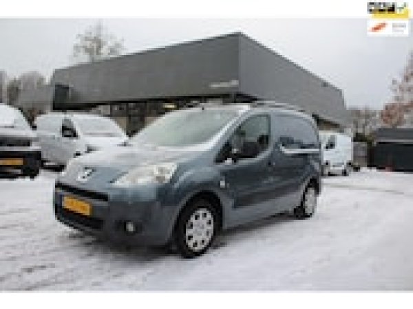 Foto van Peugeot Partner