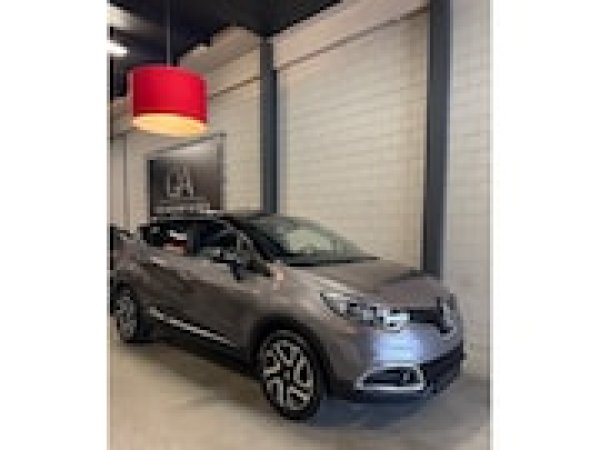 Renault Captur 0.9 TCe Dynamique 2017 - voorkant